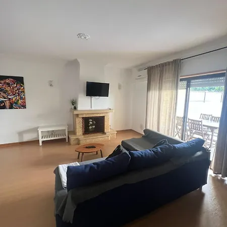 Apartment Estudio Kubata Hill Parede